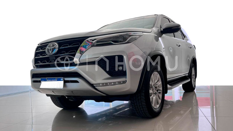 SW4 4X4 SRX 2.8 TDI 6 A/T 7A L/21 AÑO: 2021 KM: 54.900 COLOR: GRIS PLATA