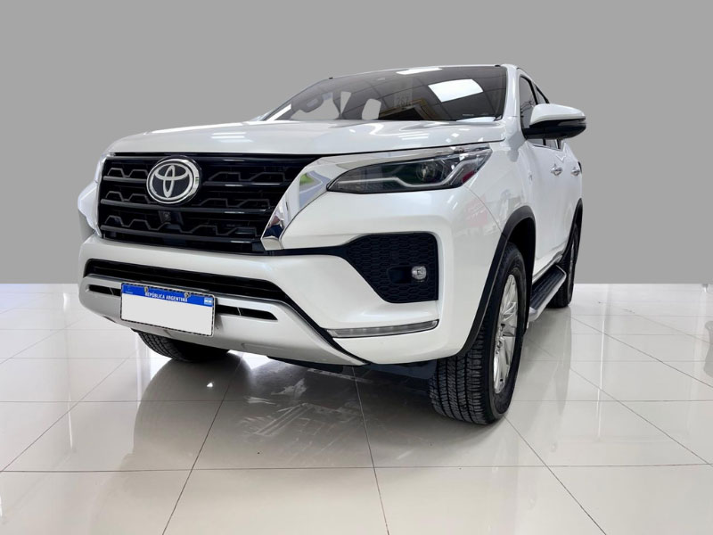 SW4 4X4 SRX 2.8 TDI 6 AT 7A HA AÑO: 2023 KM: 71.630  COLOR: BLANCO PERLA