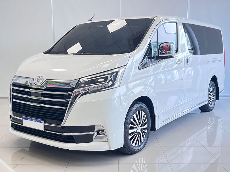 HIACE WAGON 2,8 TDI 6A/T 10A AÑO: 2023 KM: 48.607 COLOR: BLANCO PERLA