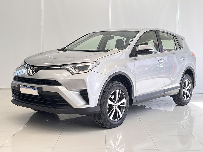 RAV 4 4X2 TX AÑO: 2017 KM: 161.161 COLOR: GRIS PLATA
