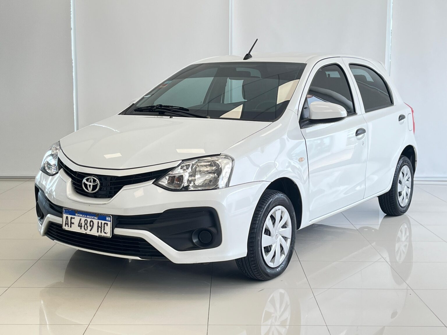 ETIOS 1.5 X 6 MT 5P AÑO: 2022  KM: 70.044  COLOR: BLANCO